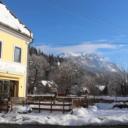 Leano Guest house 3*