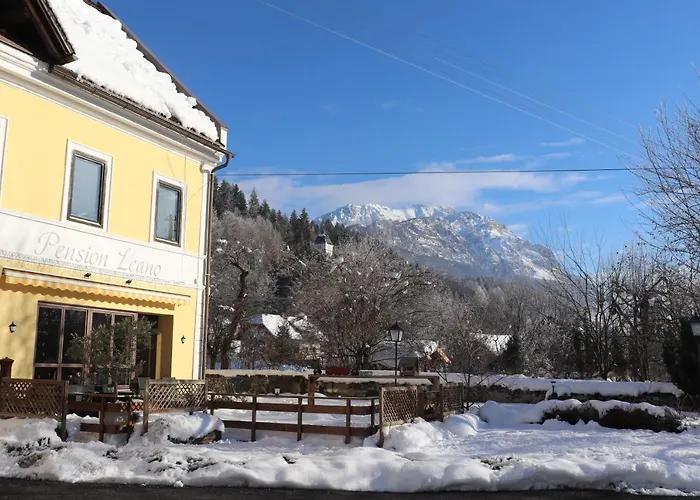 Leano Guest house 3*