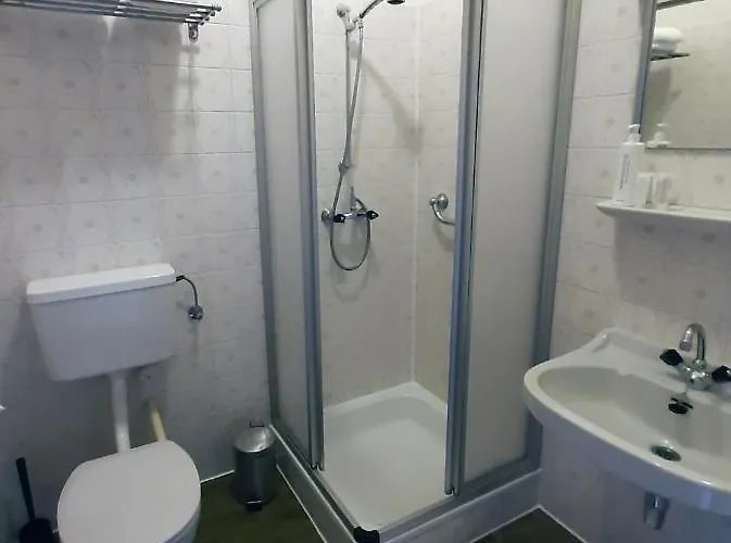 Leano Guest house Noetsch