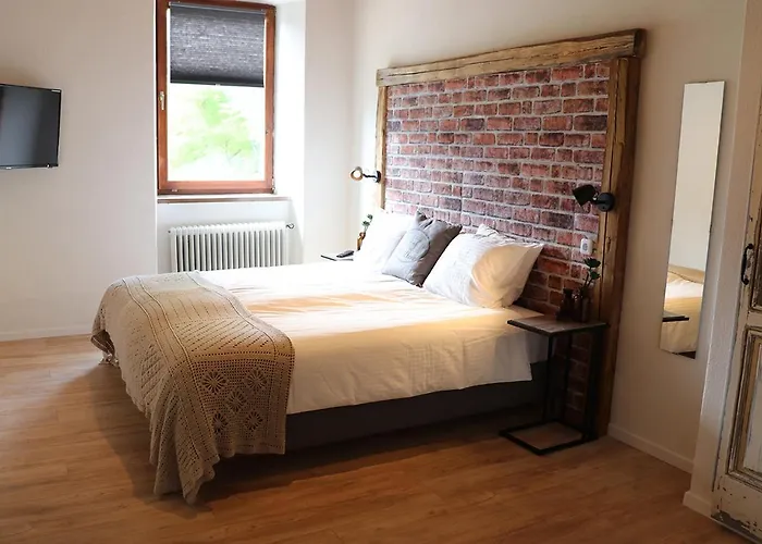 Leano Guest house 3*